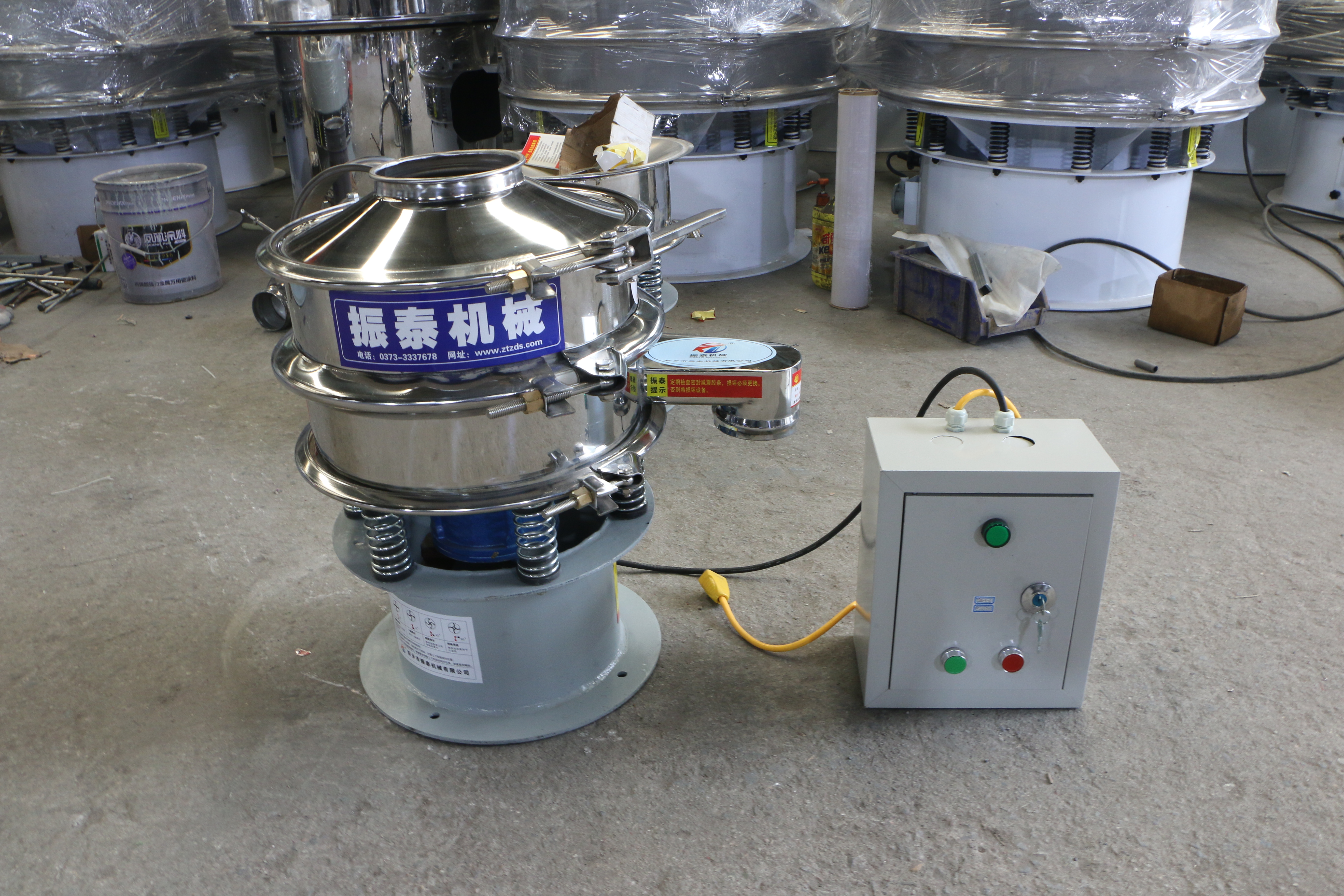 400型超聲波振動(dòng)篩生產(chǎn)已完成，發(fā)往湖南長沙，請張經(jīng)理注意查收！